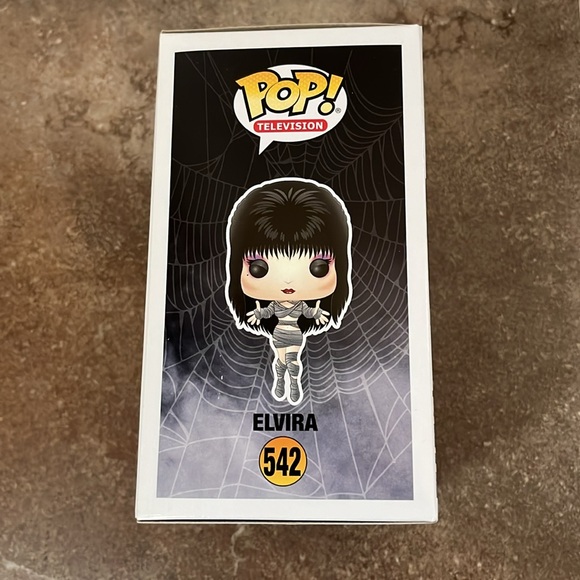 Elvira Mistress Of The Dark Pop Funko - Picture 4 of 7
